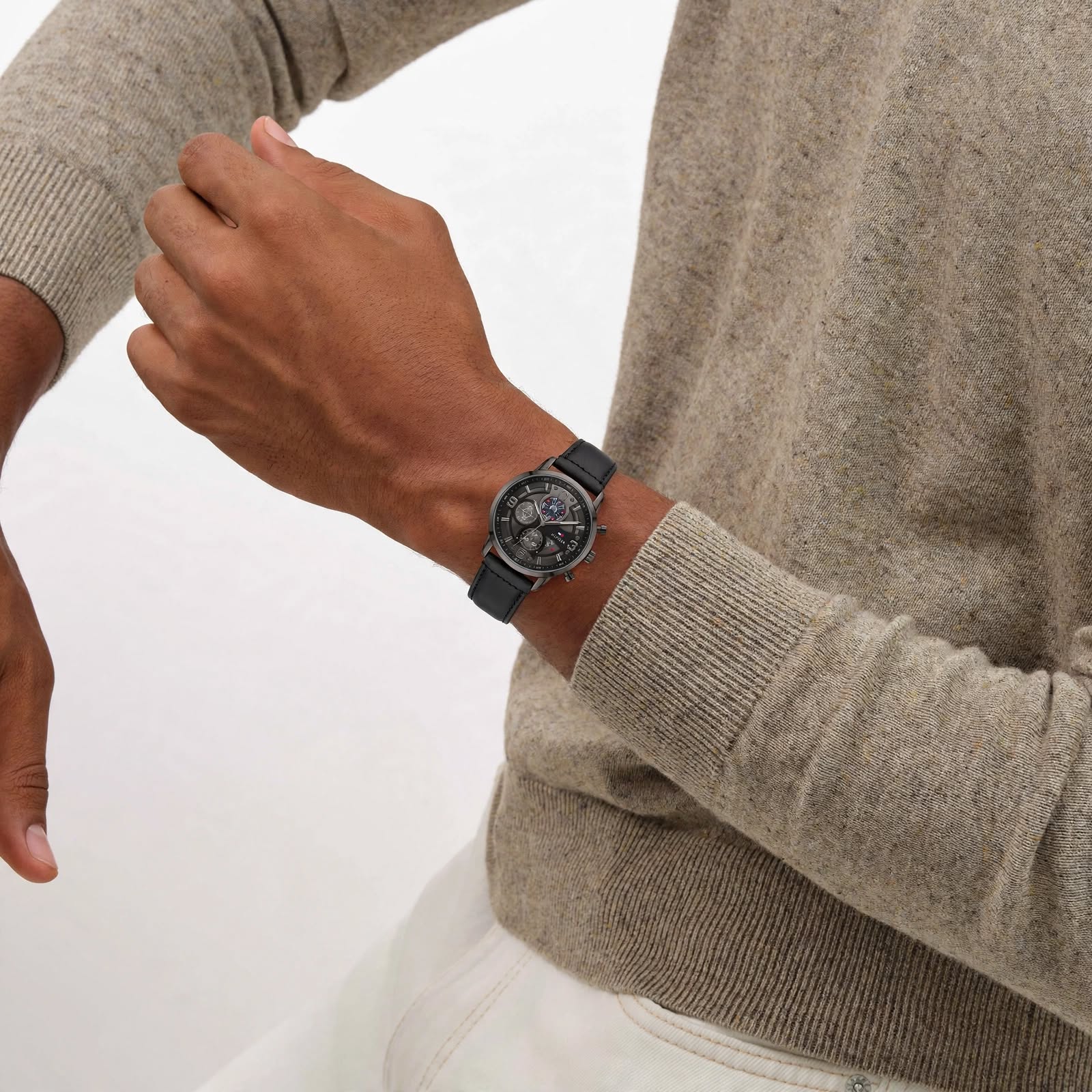Montre Tommy Hilfiger Chronographe Gunmetal – Bracelet Cuir Noir
